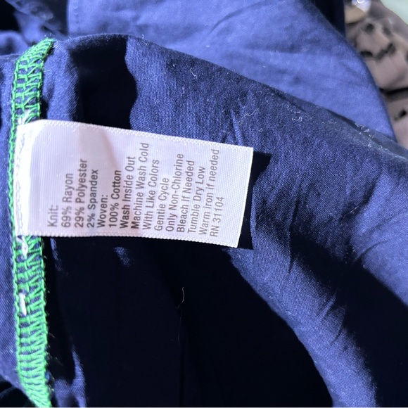 Navy and green crown and ivy shirt - Picture 3 of 3